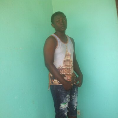 Profile Picture of CHRIS-CEDRICK (@serychrist) on Twitter