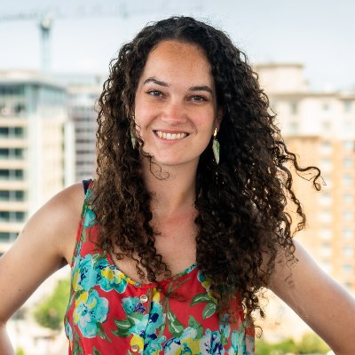 Profile Picture of Lilly Adams (@LillyJAdams) on Twitter