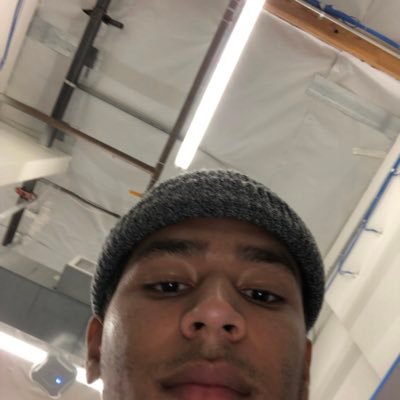 Profile Picture of Two L’s (@PhillipScott01) on Twitter