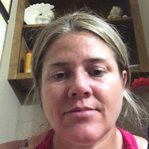 Profile Picture of Crystal Rice (@c_rice79) on Poshmark