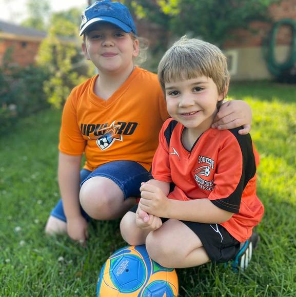 Profile Picture of Rebecca Yeary (@beccayeary) on Poshmark