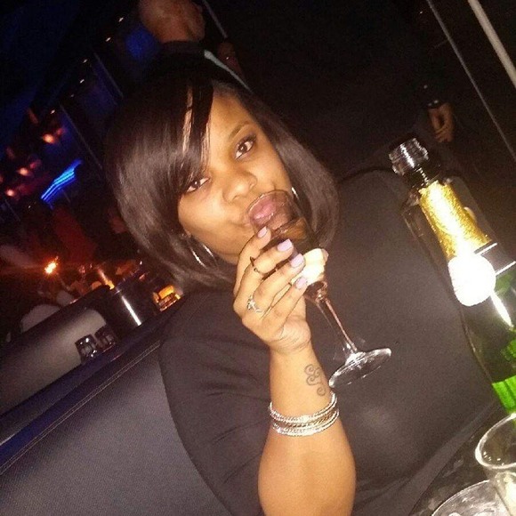 Profile Picture of Sadé Franklin (@srfrank) on Poshmark