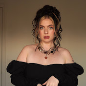 Profile Picture of Sarah James (@Underthecapricornsun) on Youtube