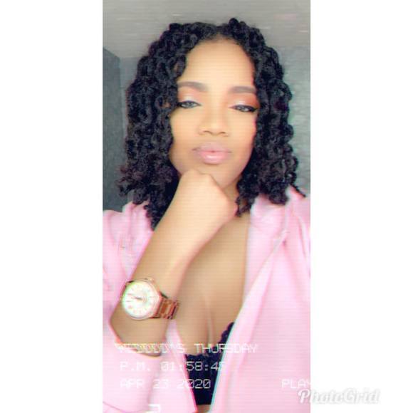 Profile Picture of Kevanna Cunningham (@kevanna23) on Poshmark