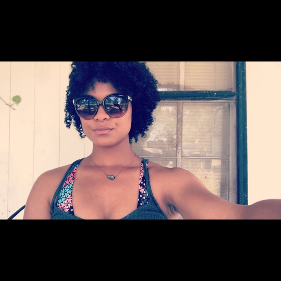 Profile Picture of Jada Whitby (@jadawhitby) on Poshmark