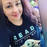 Profile Picture of Heather Reid (@heatherreidbooks) on Instagram