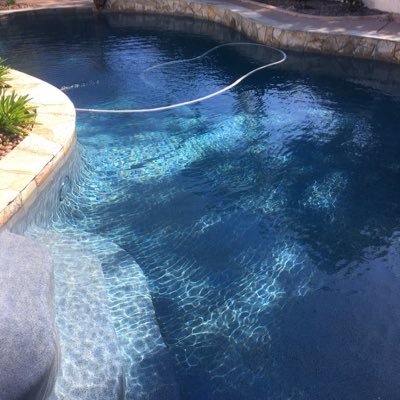 Profile Picture of Lawrence Pool Service (@ServiceLawrence) on Twitter