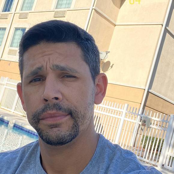 Profile Picture of Marcelo Aguiar (@marcelllo26) on Poshmark