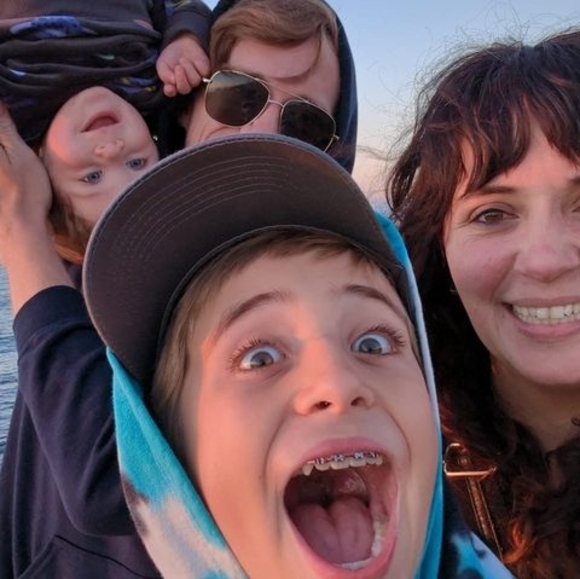 Profile Picture of Karessa Belben (@karessavitullo) on Poshmark