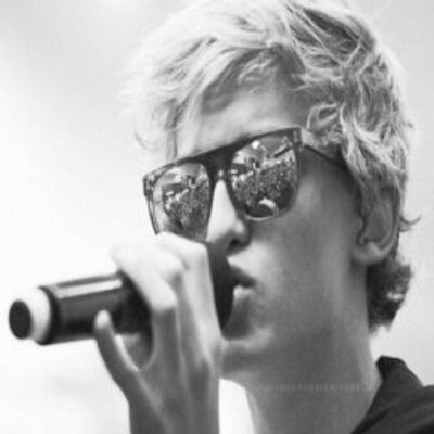 Profile Picture of Gregory Weeks (@GregoryWeeks7) on Twitter