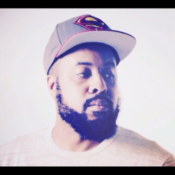 Profile Picture of Anwar Copeland (@abcope84) on Poshmark