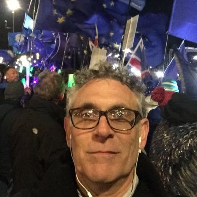 Profile Picture of Daniel Bernstein (@takepartarts) on Twitter