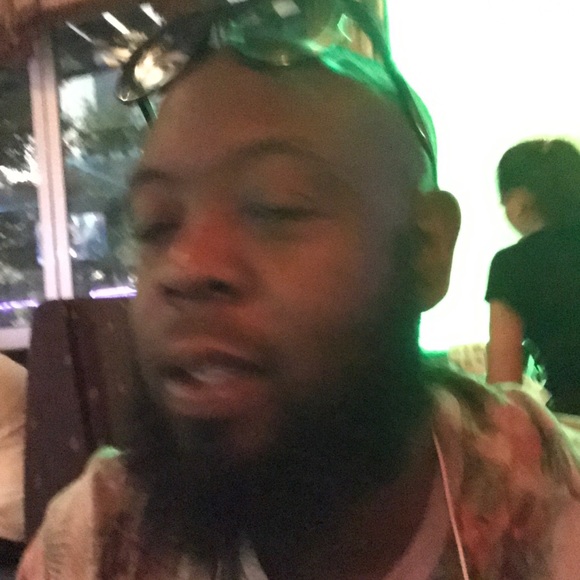 Profile Picture of Dana Mcgriff (@dmcgriffjr) on Poshmark