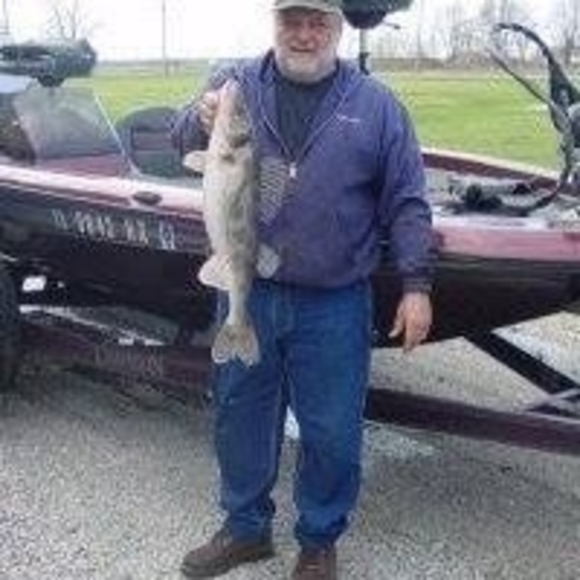 Profile Picture of Albert jay Wood (@woody85824) on Poshmark
