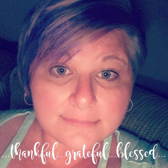 Profile Picture of Stacy Milam finch (@stacyf555) on Poshmark