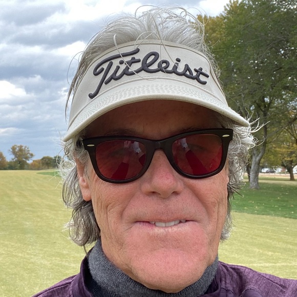 Profile Picture of Mark Fuzzey (@fuzzrover) on Poshmark