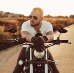 Mike Zalewski - Facebook Profile Picture of Mike Zalewski (@Michal.ZalewskiPL) on Facebook