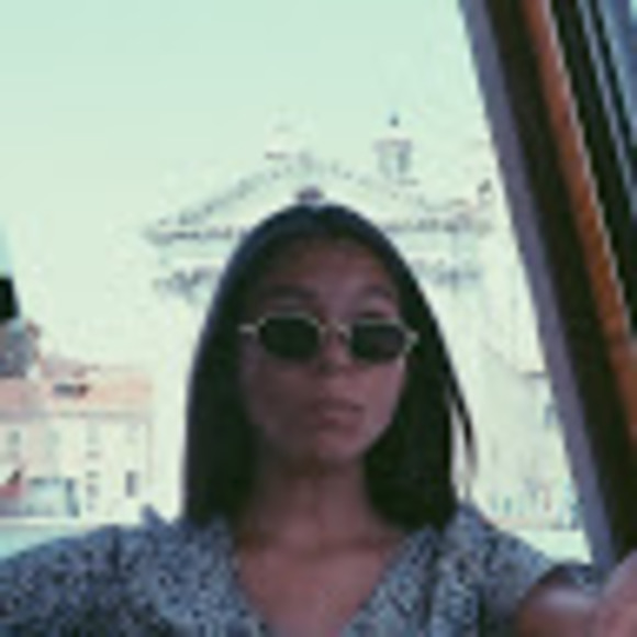 Profile Picture of Abby Lopata (@abbylopata05) on Poshmark
