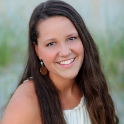 Profile Picture of Julia Masters (@JuliaMasters14) on Twitter
