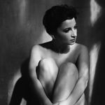 Julia Esterlis - Instagram Profile Picture of Julia Esterlis (@juliaesterlis) on Instagram