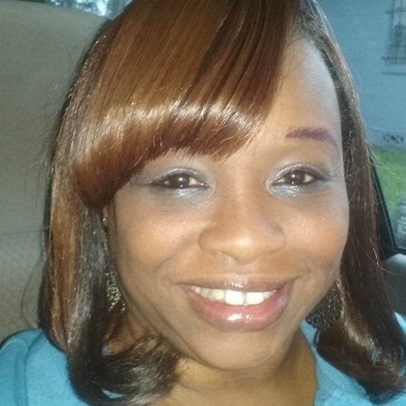 Profile Picture of Eunice Bryant (@lilsassy1965) on Poshmark