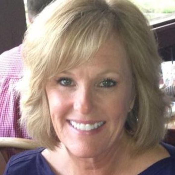 Cindy Gallian - Poshmark Profile Picture of Cindy Gallian (@cindygallian) on Poshmark