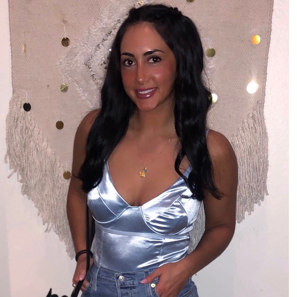 Profile Picture of Sammy Simonetti (@sammy_simonetti) on Poshmark