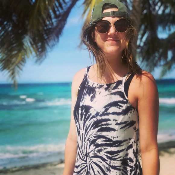 Profile Picture of Taylor Degraaf (@taylordegraaf) on Poshmark