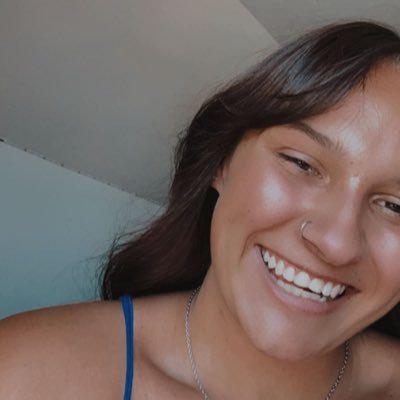 Profile Picture of April (@AprilChamblee) on Twitter
