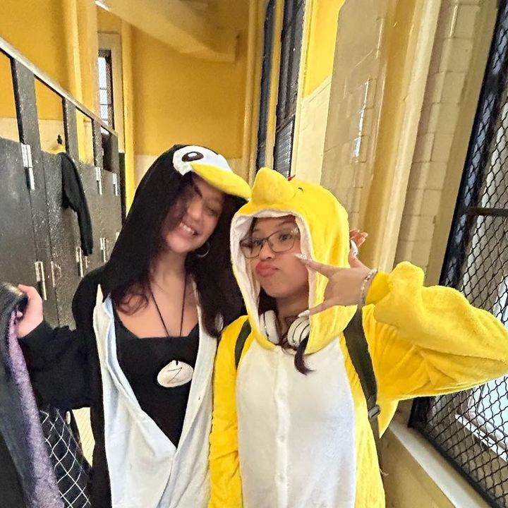 Profile Picture of bri and becca (@briandbecca) on Tiktok