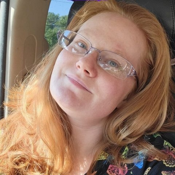 Profile Picture of Deborah Clouser (@deborah_clouser) on Poshmark