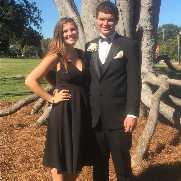 Profile Picture of Brigid Casey (@briicasey) on Poshmark