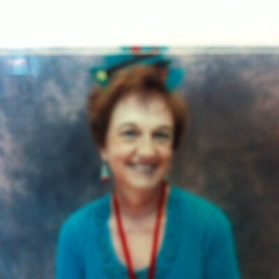Profile Picture of Debbie Roach (@debbiekroach) on Twitter