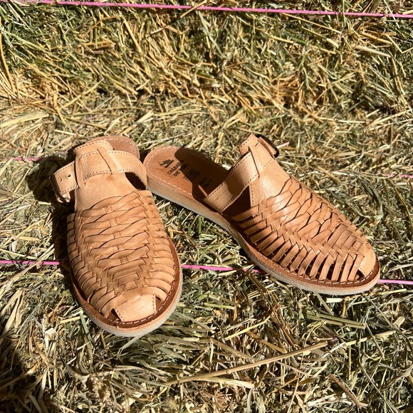 Profile Picture of Mapili H (@kellymaciel81) on Poshmark