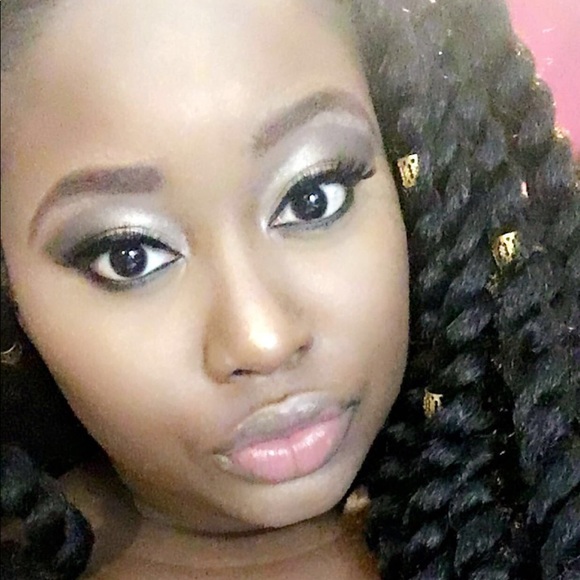 Profile Picture of Nadia Wilson (@topdiva09) on Poshmark