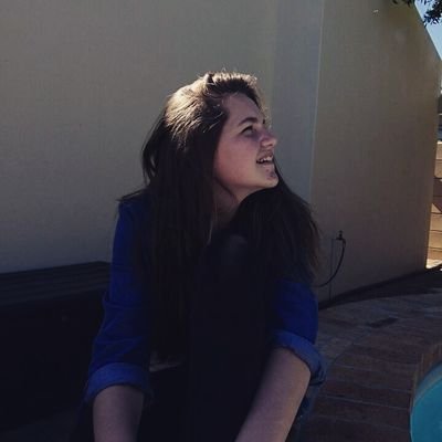 Profile Picture of Jennifer Hatton (@JenniferHatto15) on Twitter
