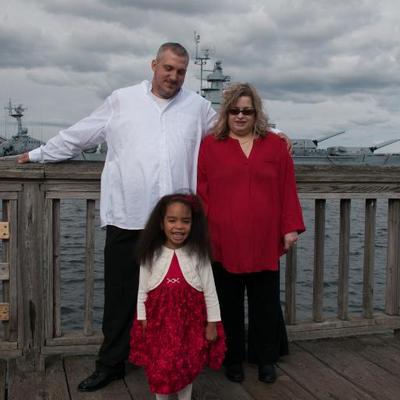 Profile Picture of Donna Graves (@FallRivaGirl) on Twitter