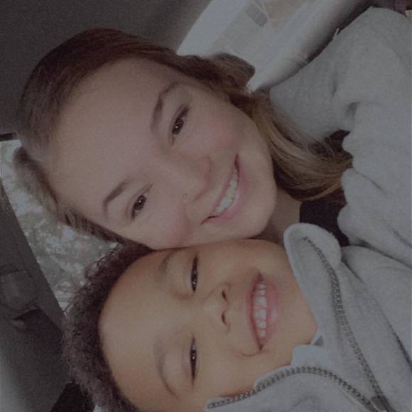 Profile Picture of Cadey Arcemont (@cadeyroy) on Poshmark