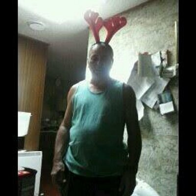 Profile Picture of Ed Brogan (@27d798b46cdd457) on Twitter