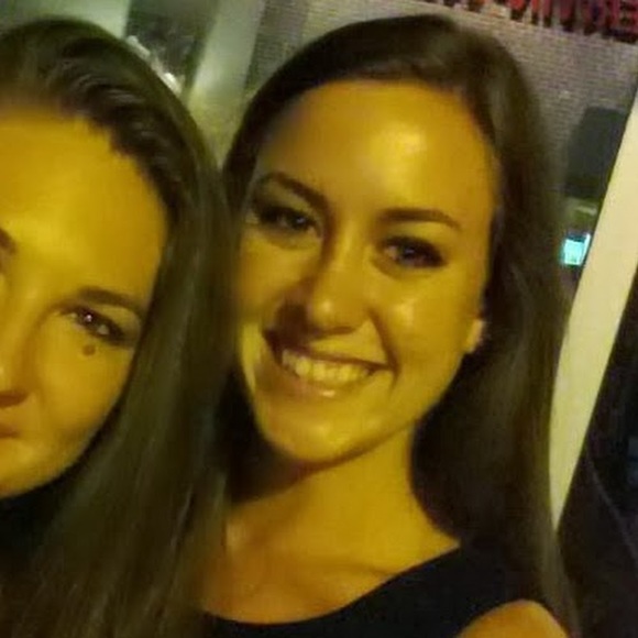 Profile Picture of Jessica Schultz (@jayrs21) on Poshmark