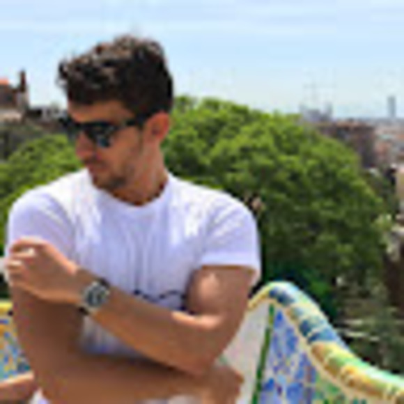 Profile Picture of Andres Herrera (@andresherrer628) on Poshmark