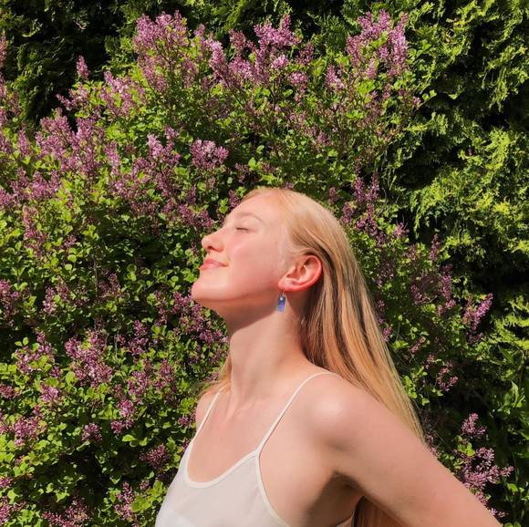 Sophia Avery - Poshmark Profile Picture of Sophia Avery (@rsophiaavery) on Poshmark