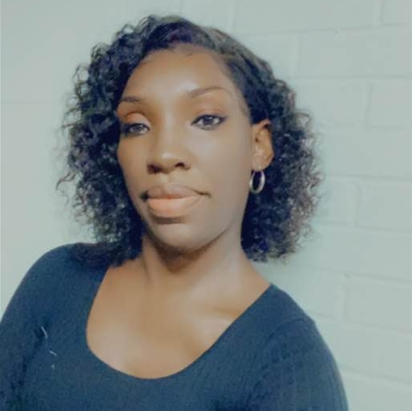 Profile Picture of Trenette Mobley (@prissy8) on Poshmark