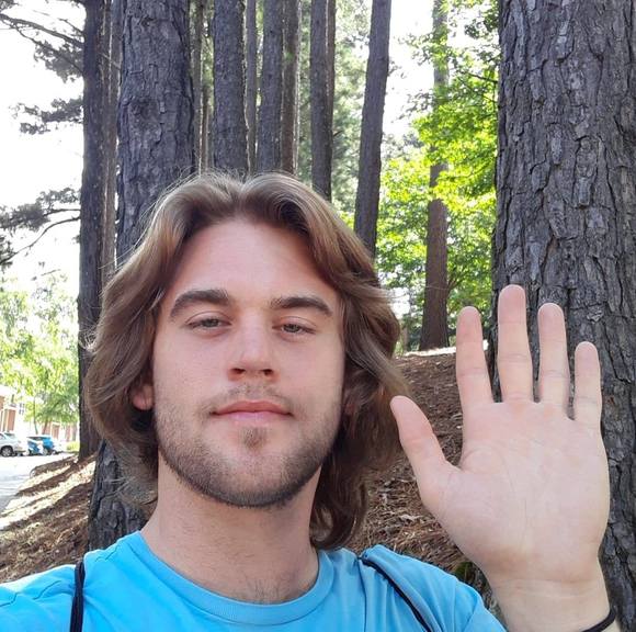 Profile Picture of Jonathan Hochmuth (@jhochmuth5) on Poshmark