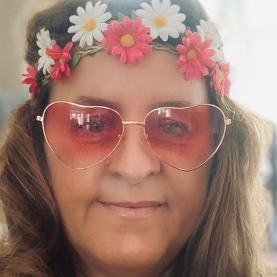 Profile Picture of Margaret Gill (@maggzie70) on Twitter