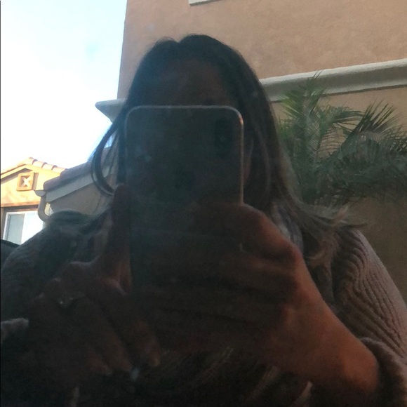 Profile Picture of Chris Price (@christieprice8) on Poshmark
