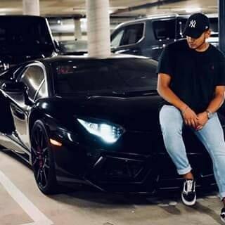 Profile Picture of Casey Trader (@casey.trader.564) on Facebook
