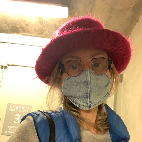 Profile Picture of Trisha Rhomberg (@trisharhom) on Poshmark