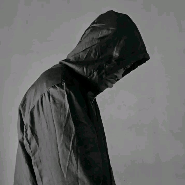 Profile Picture of Simon Miller (@simon_miller099) on Tiktok