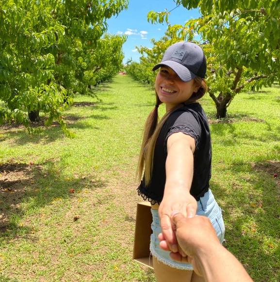 Profile Picture of Cecibel Gonzalez (@cecibelgonzalez) on Poshmark